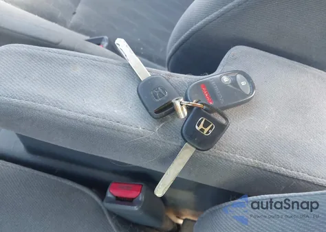 2004 Honda Civic Lx from USA, damaged, VIN 2HGES16524H563482